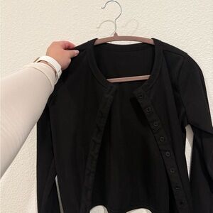 Black Women's Button-Front Ribbed Cardigan Top